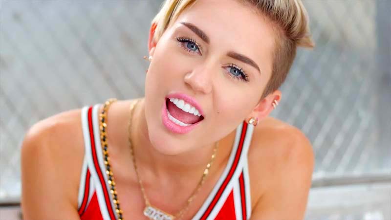 Aunt Lydia, Miley Cyrus, And Other Stereotypes About White Women 4 miley