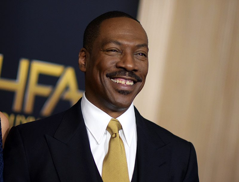 Eddie Murphy To Host 'SNL' For The First Time In 35 Years 1 AP19238666936740