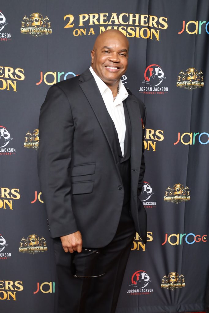 '2 Preachers On A Mission' Premiere Gets Eye-opening Welcome 14 2 Preachers atl premiere red carpet guest IMG 6729 X4