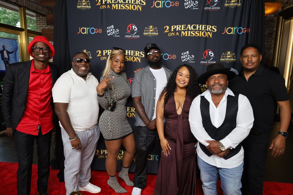 '2 Preachers On A Mission' Premiere Gets Eye-opening Welcome 29 2 Preachers red carpet cast producers atl IMG 6838 X4