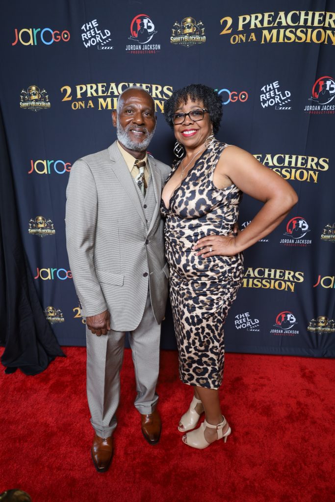 2 Preachers red carpet guests atl IMG 6768 X4